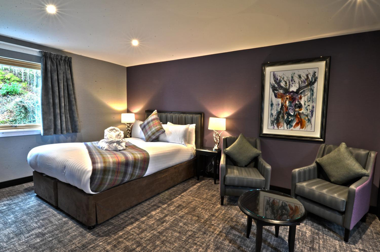 Bedroom 2, The Beach House Loch Lomond, Stirling