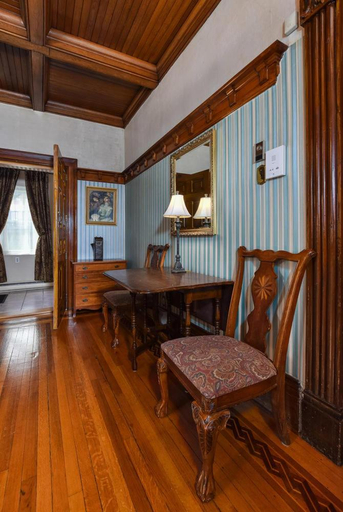 Dining Room 19