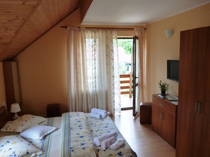 Others 5, Casa Munte Busteni, Busteni