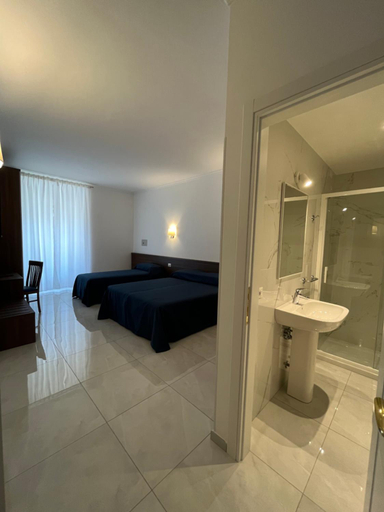 Others 5, Giovanni Guest House, Roma