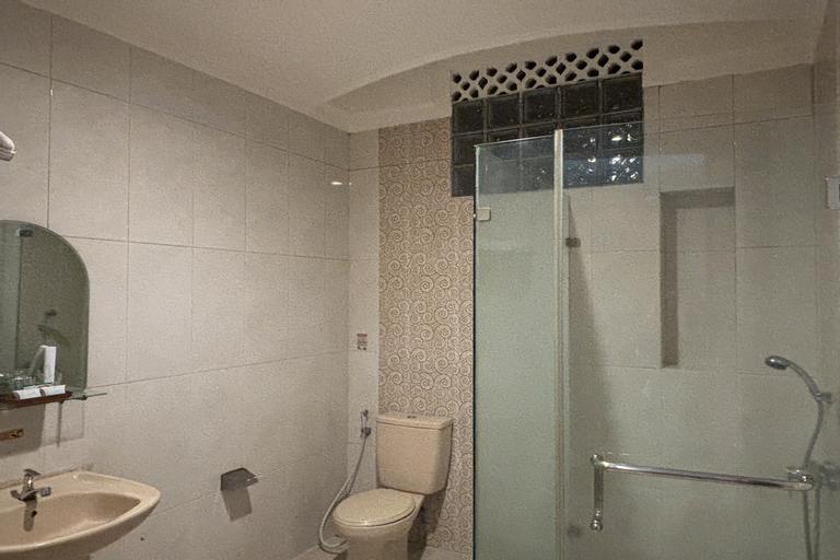 Bathroom 2