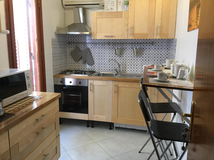 Others 5, B&B Del Corso, Palermo