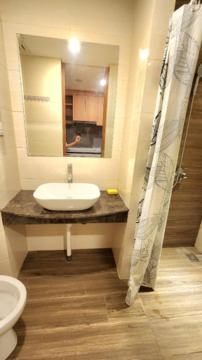 Bathroom 1, Nagoya Thamrin by Marthanzie, Batam