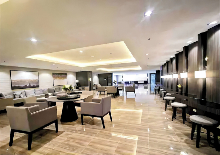 Food & Drinks 5, Luxurious White & Gold Haven in Makati, Makati City