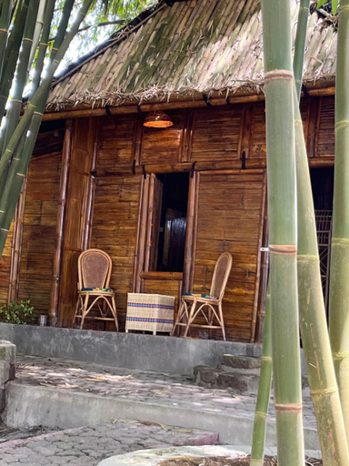 Others 2, Para para cafe & cottage, Karo