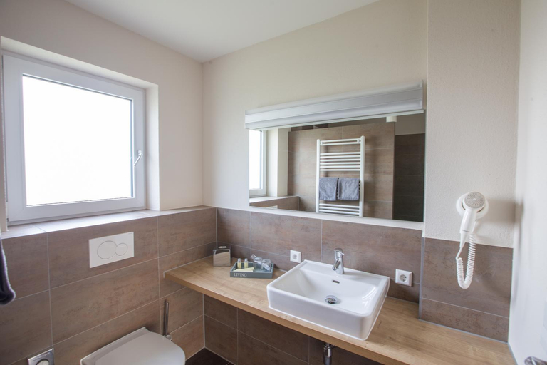 Bathroom 3, Sonnenhalde Landgasthof Bieg, Ostalbkreis