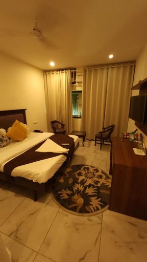 Hotel VRS INNS, Chandigarh
