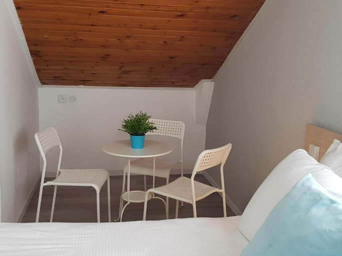 Others 4, Airport Guest House