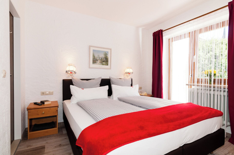 Bedroom 3, Hotel Effland, Miesbach