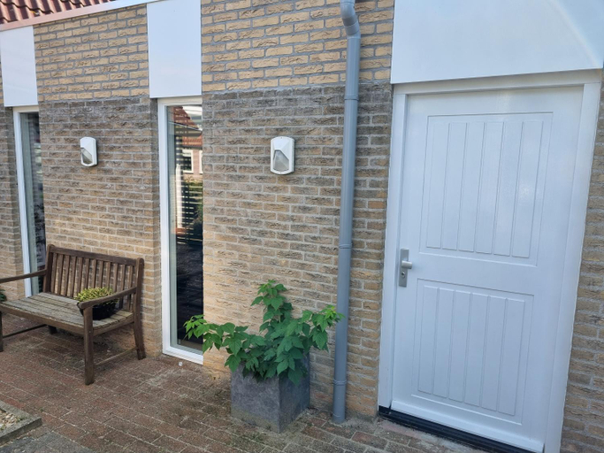 Others 5, Studio Donna, Veere