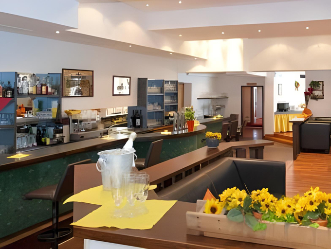 Food & Drinks 4, Clubhotel Gotzens, Innsbruck Land