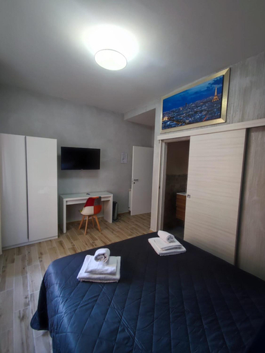 Others 5, Style House 74, Rome