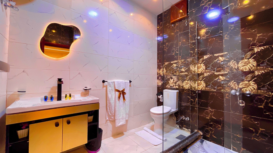 Bathroom 3, Nemes Pyramids View INN, Unorganized in Al Jizah