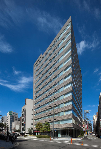 Exterior 1