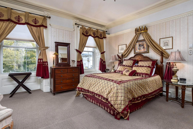 Bedroom 5