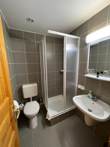 Bathroom 2, Hevizi Castrum Panzio, Hévíz/Keszthely