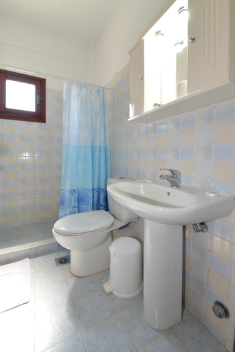 Bathroom 3, Ikaros Star, North Aegean