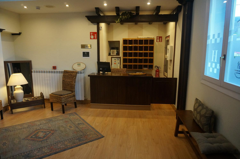 Others 5, Hotel Elizondo, Navarra