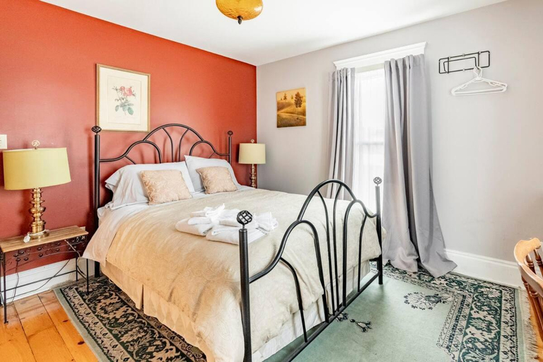 Bedroom 12