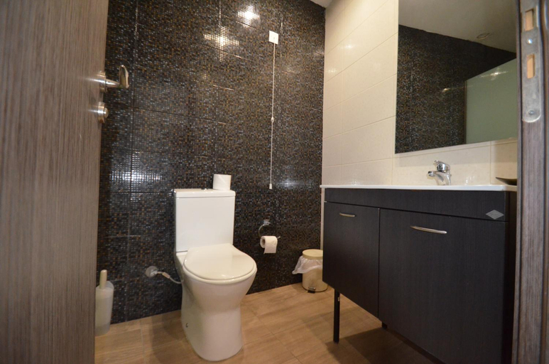 Bathroom 3, Sevastos Studios, South Aegean