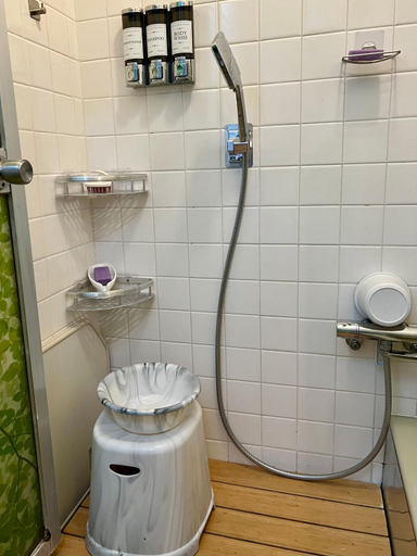Bathroom 2, Jonni`s Place, Ōtsu