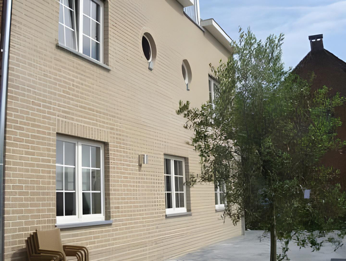 Others 4, B&B Castellier, Antwerpen
