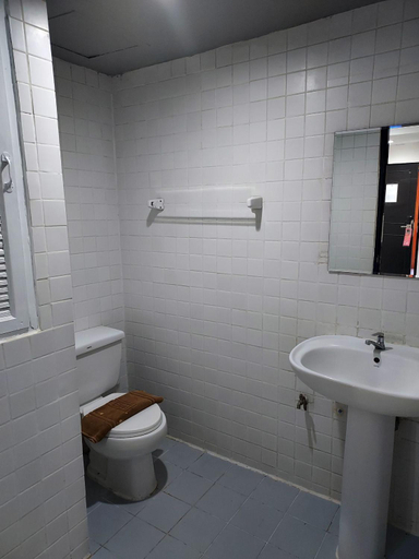 Bathroom 4, Traveller Inn Hotel, Muang Chiang Mai