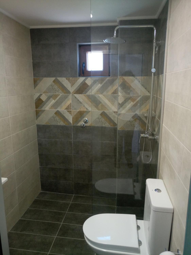 Bathroom 3, Niko Elen, Crete