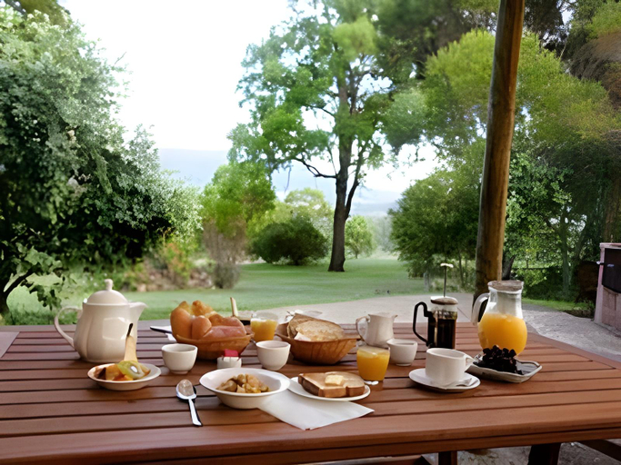 Food & Drinks 5, Elfin Hill Country Accommodation, Cessnock