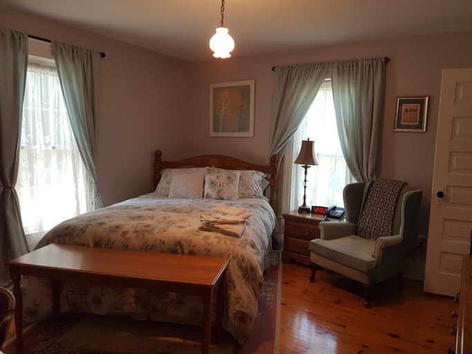 Bedroom 9