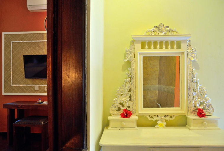 Bathroom 7