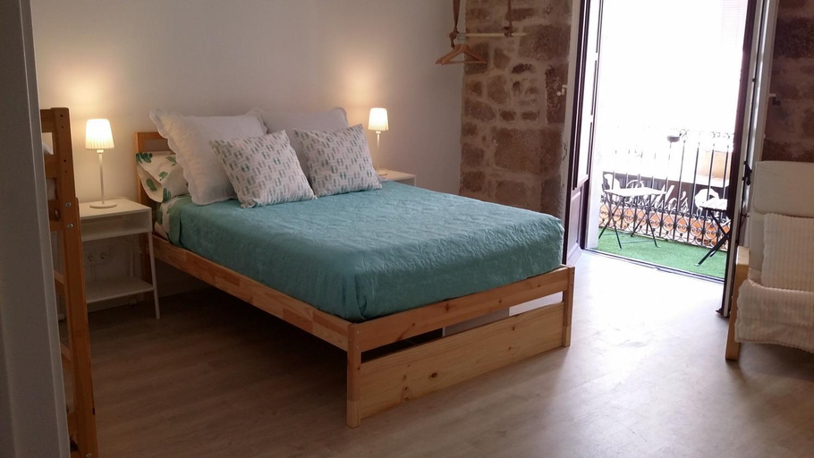 Bedroom 4, Albergue Hostel Valderrobres, Teruel