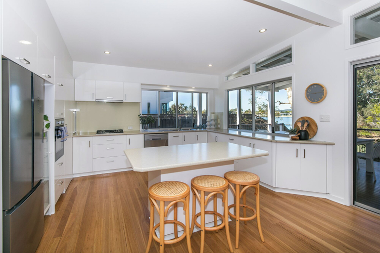 Others 4, Luxe Waterfront Stay -Tallebudgera Creek, Gold Coast