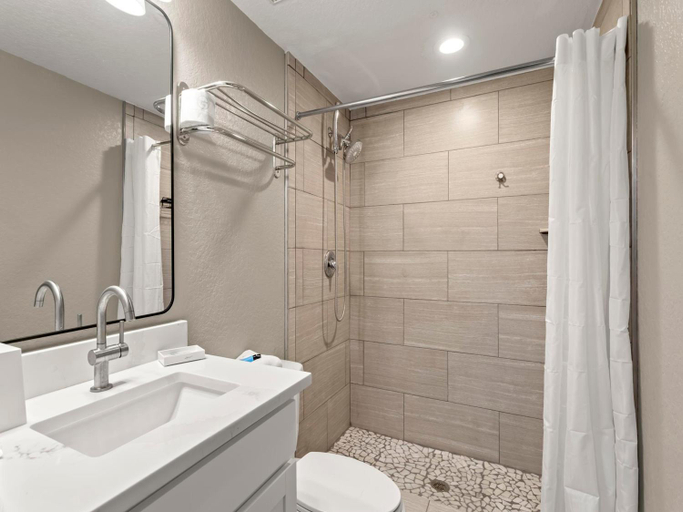 Bathroom 4, Sunset Vistas 504 South, Pinellas