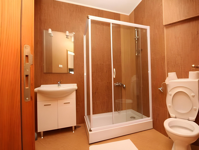 Bathroom 2, Apartments Deus