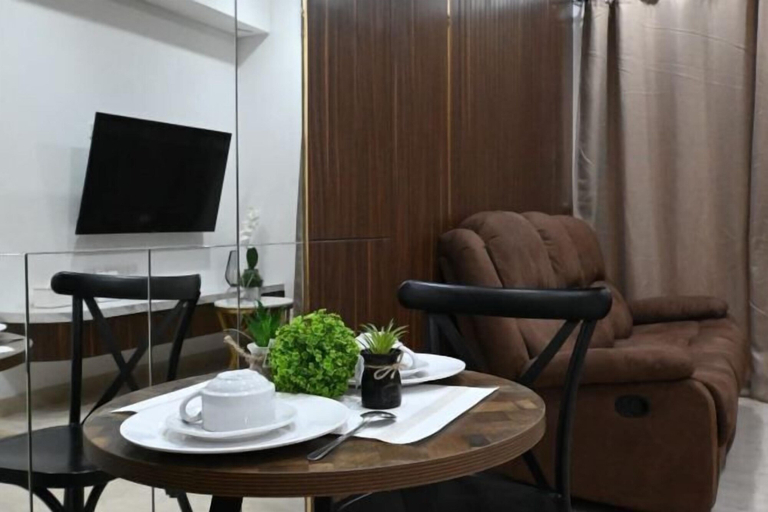Dining Room 8