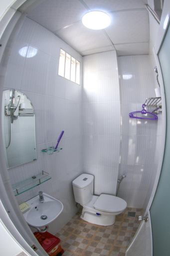 Bathroom 4