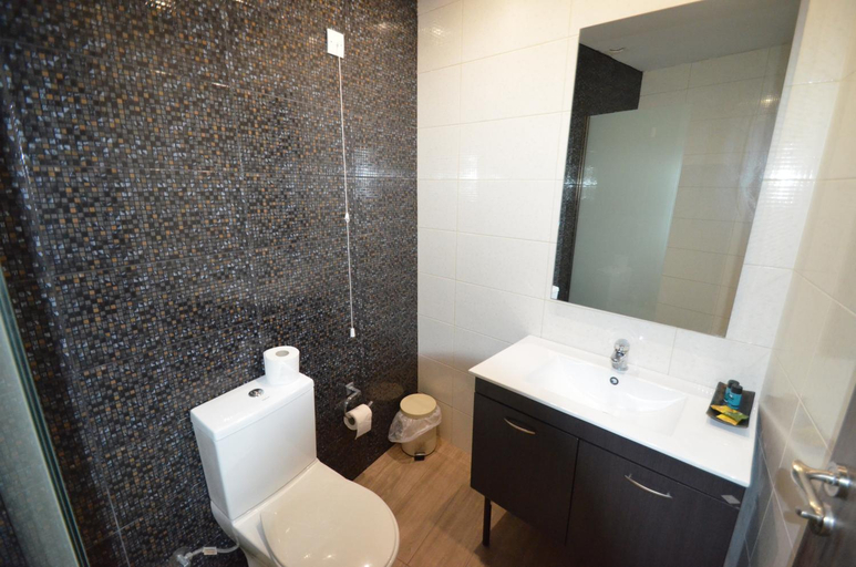 Bathroom 5, Sevastos Studios, South Aegean