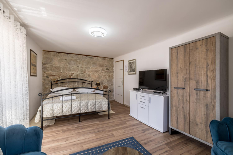 4, Holiday Home Riva Promenade, Split
