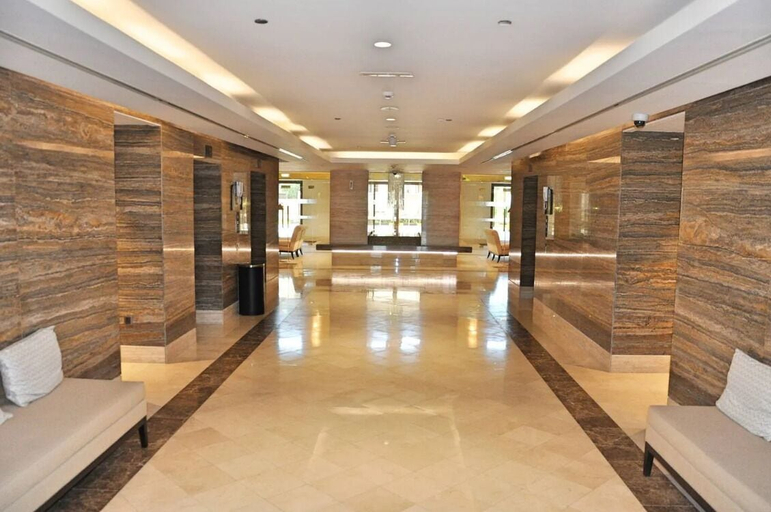 Others 5, Massive 2 Bedroom with Palm View Balqis, Dubai
