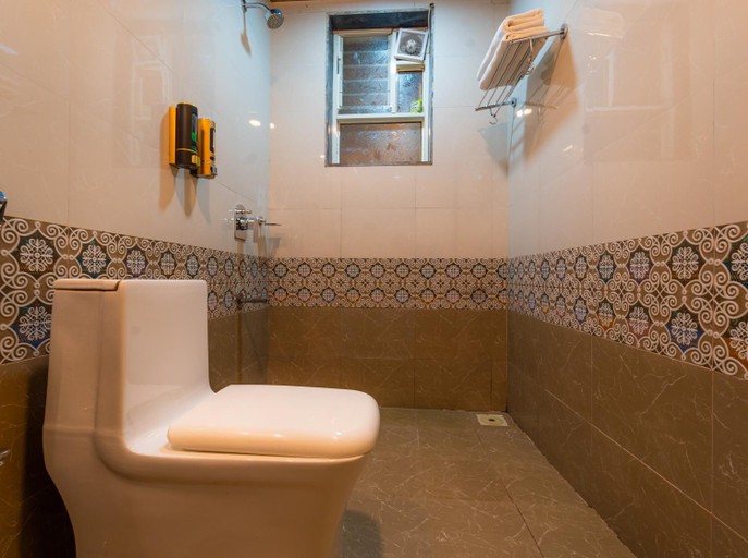 Bathroom 4, Red Button Resort, Satara