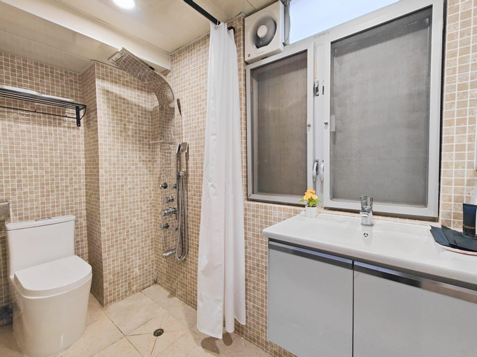 Bathroom 4