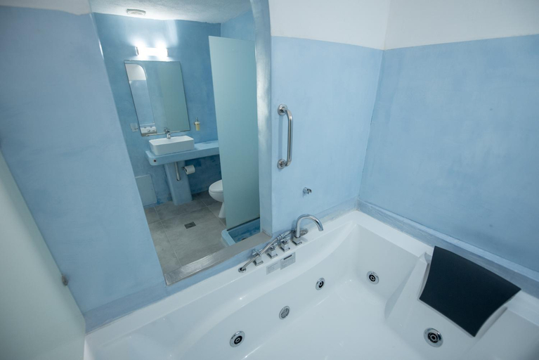 Bathroom 2, Corrado Caldera Apartments, South Aegean