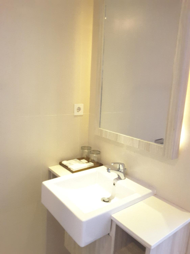 Bathroom 10