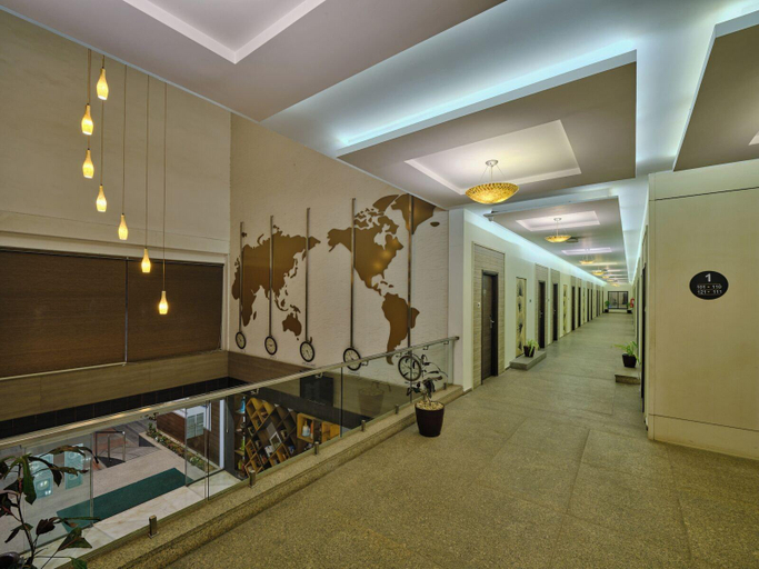 Public Area 3, Pride Biznotel Manjusar, Vadodara