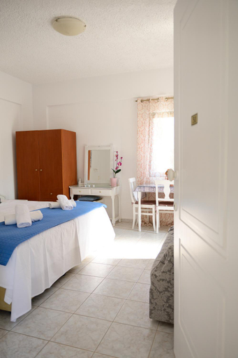 Others 3, Panorama Studios, Crete