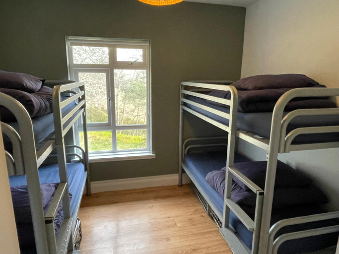 Others 4, Ben Lettery Hostel
