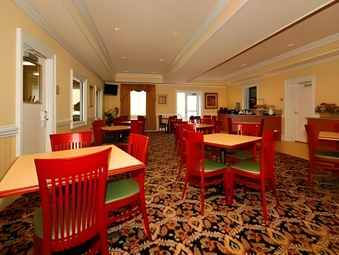 Food & Drinks 4, Country Inn & Suites By Radisson, Tifton, Ga, Tift