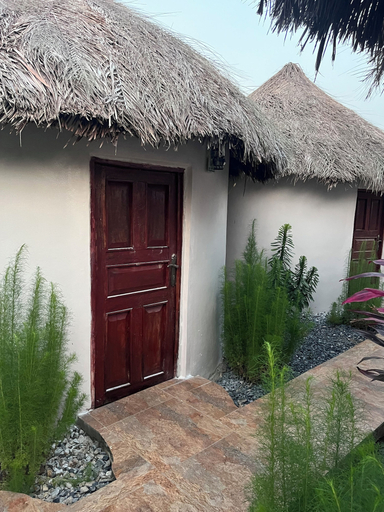 Exterior & Views 2, B. Home Resort and Spa, Port Loko