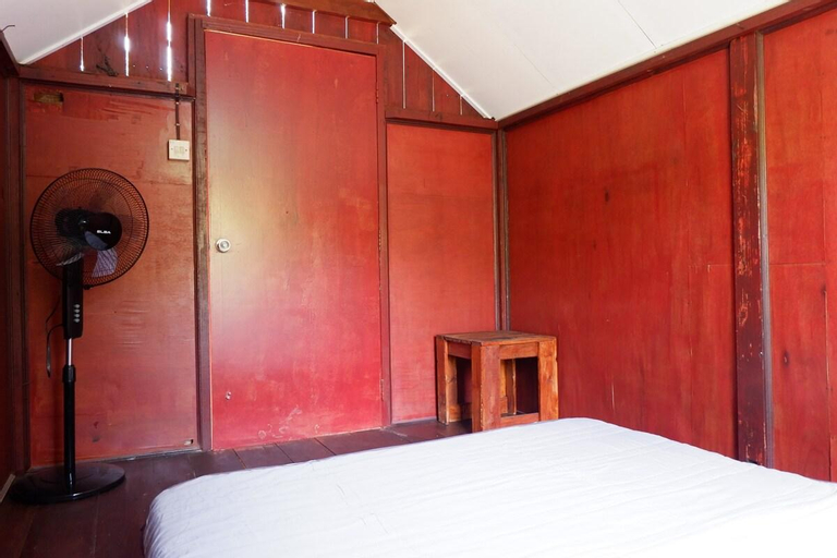 Bedroom 2, ROOM 3 @ Jungle Zen Camping Site, Bentong